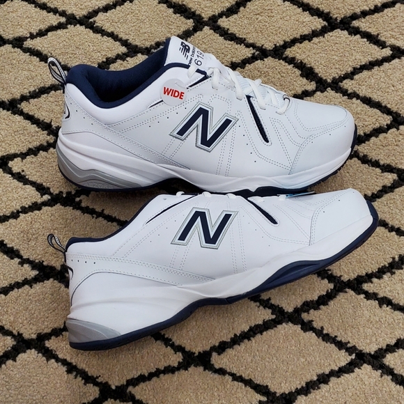 extra wide cross training shoes